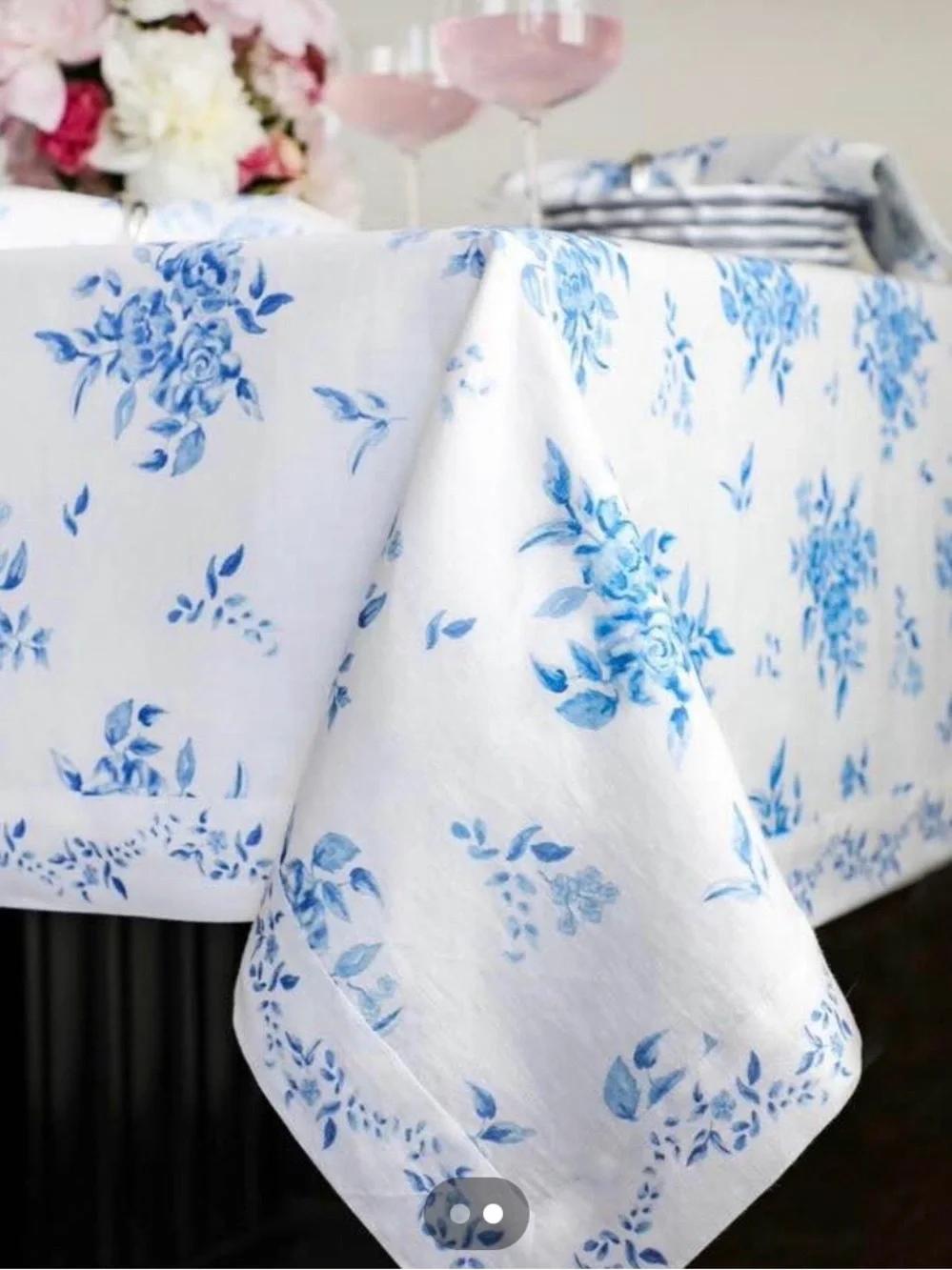 Floral Blue and White Tablecloth with Matching Napkins